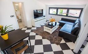 Black & White Apartment Rovinj