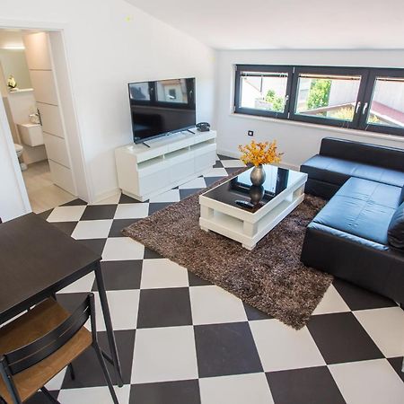 Black & White Apartment Rovinj Exterior foto