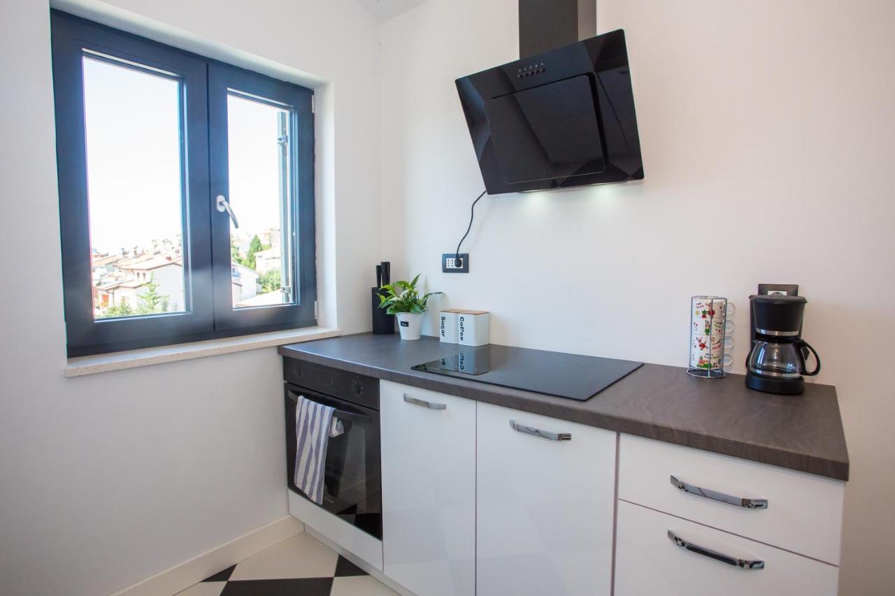 Black & White Apartment Rovinj Exterior foto
