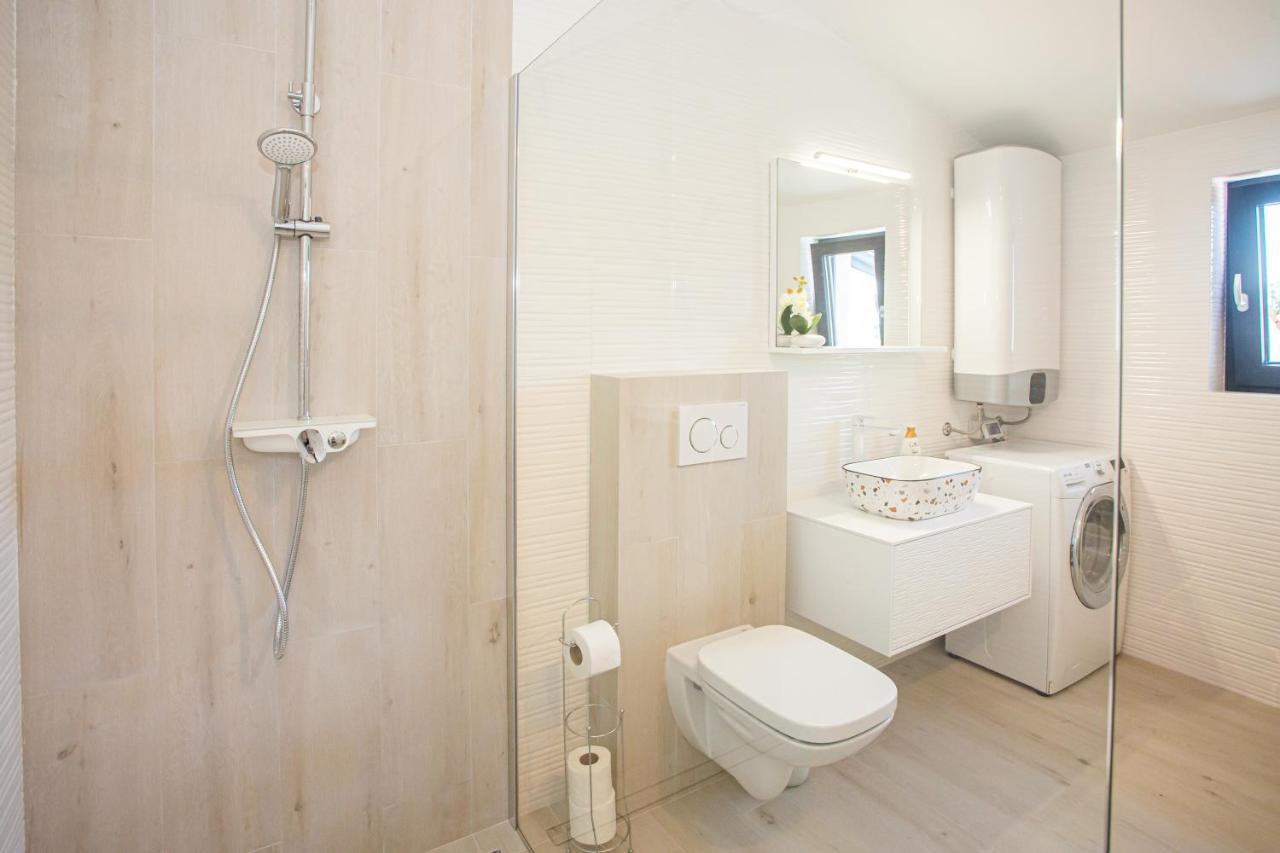 Black & White Apartment Rovinj Exterior foto