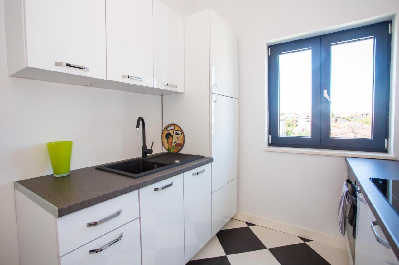 Black & White Apartment Rovinj Exterior foto
