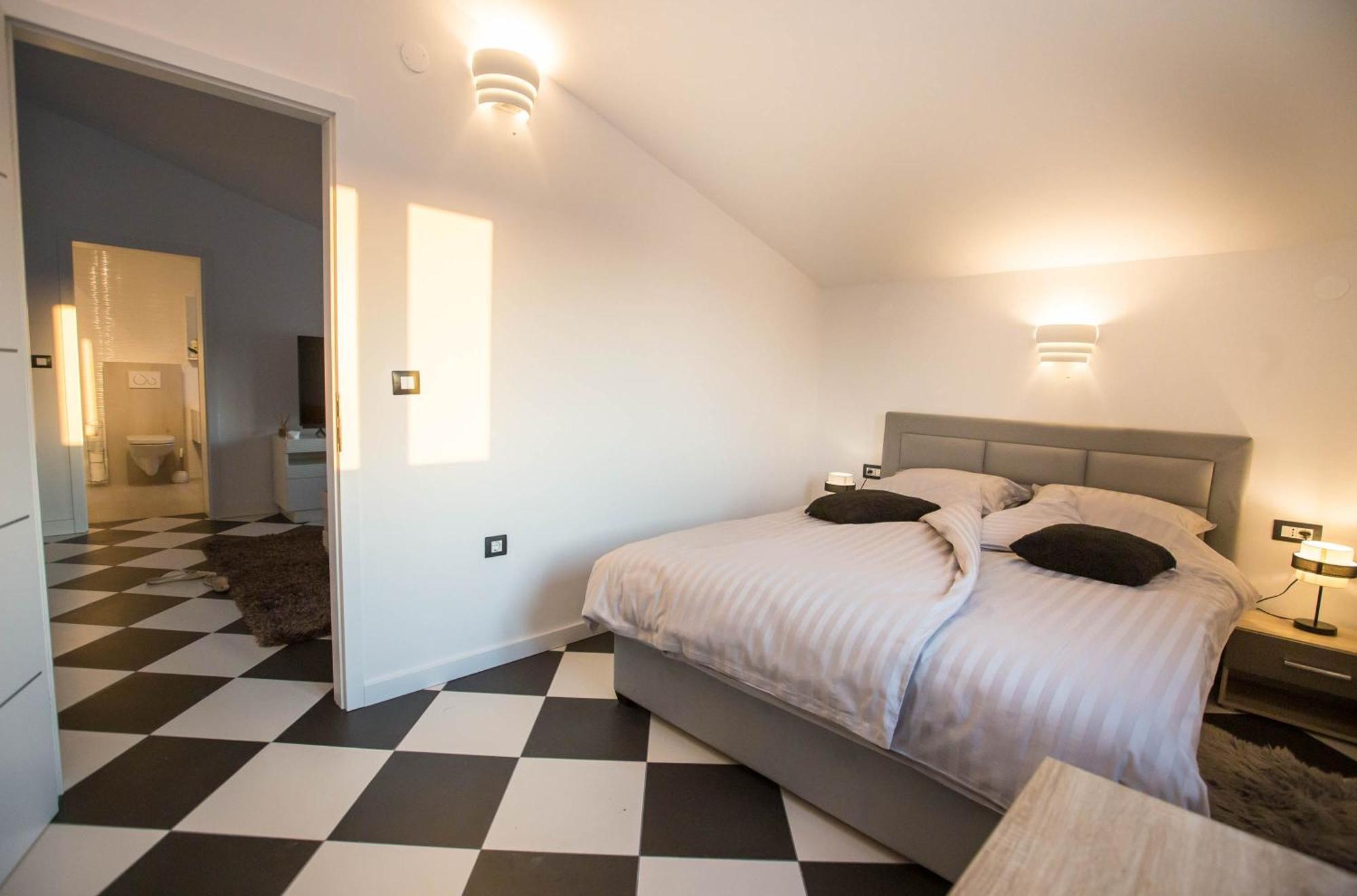 Black & White Apartment Rovinj Exterior foto